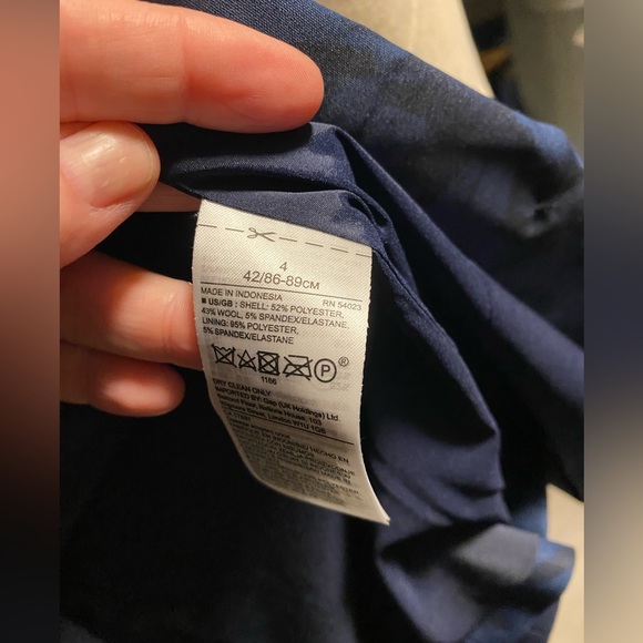 Banana Republic Classic Blazer - Picture 4 of 7